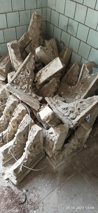 Балясины гипсовые.