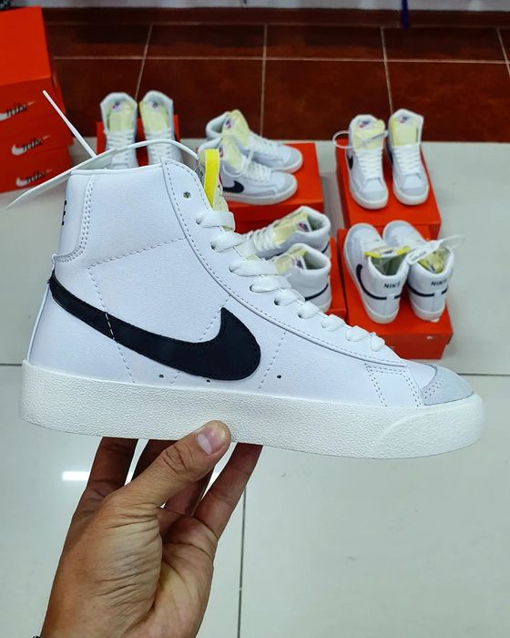 Кроссовки NIKE BLAZER 77 MID