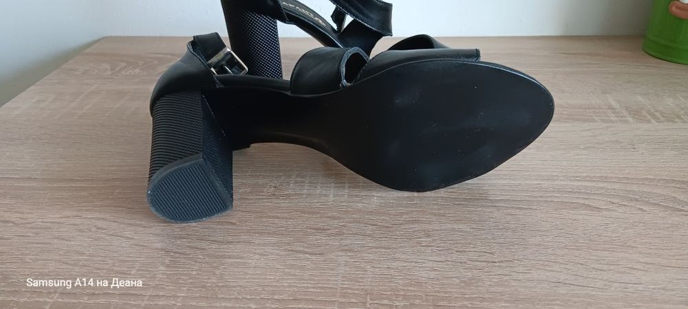 Сандали размер 39