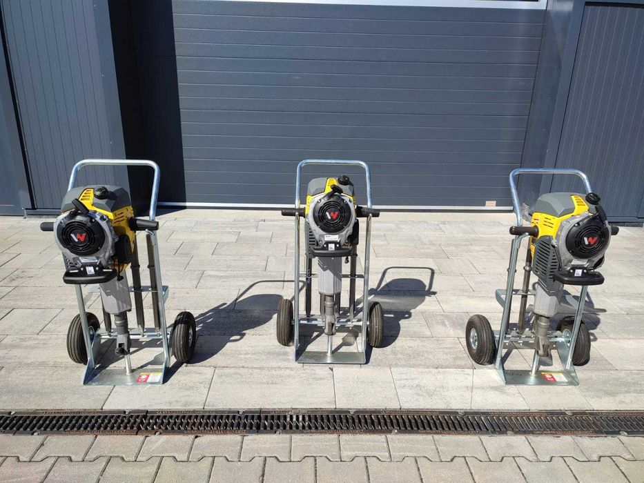 Picamer pe benzina Wacker Neuson BH55