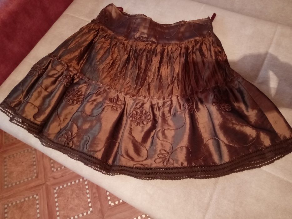 Продам юбки 46 р, 700 тенге