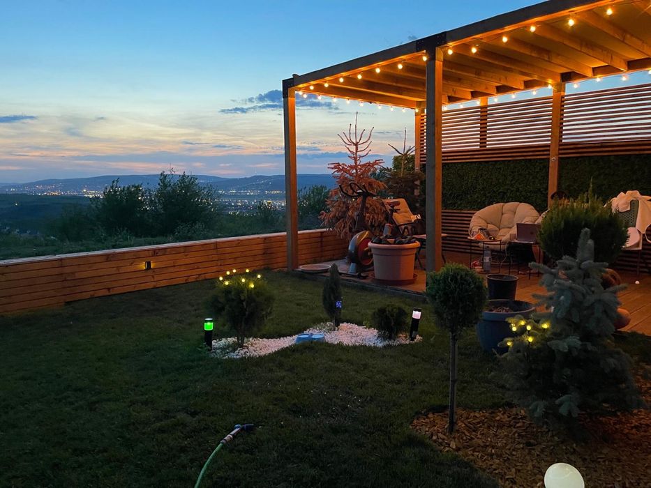 Casă de închiriat Dezmir