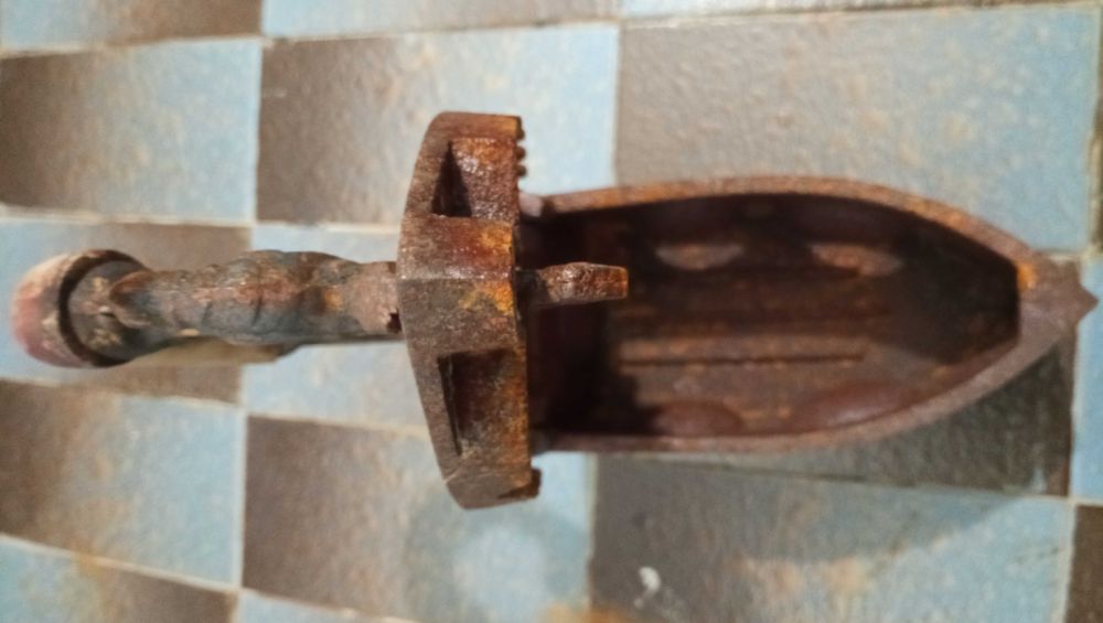 Ютии.                        .