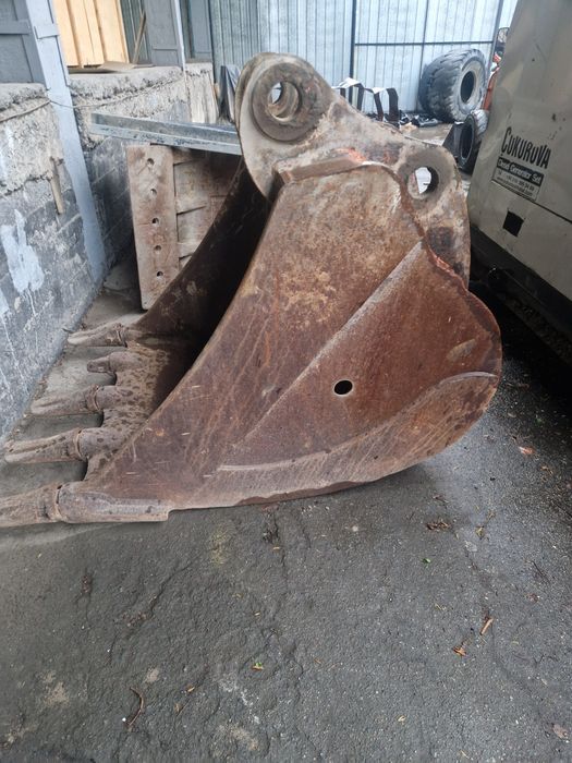 Продам ковши и вилы