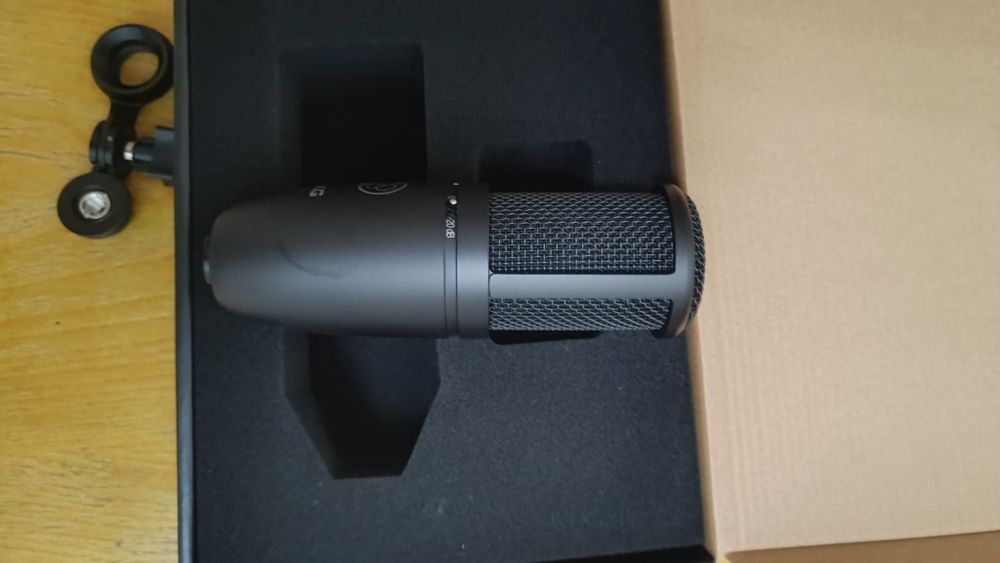 Микрофон Akg 120p