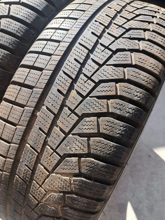 2 anvelope iarnă 225 60 r18 Hankook