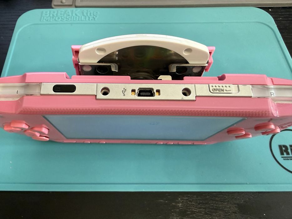 Sony Playstation Portabil PSP 1000 Pink Roz Modat