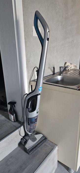 Aspirator Philips vertical 3 in 1