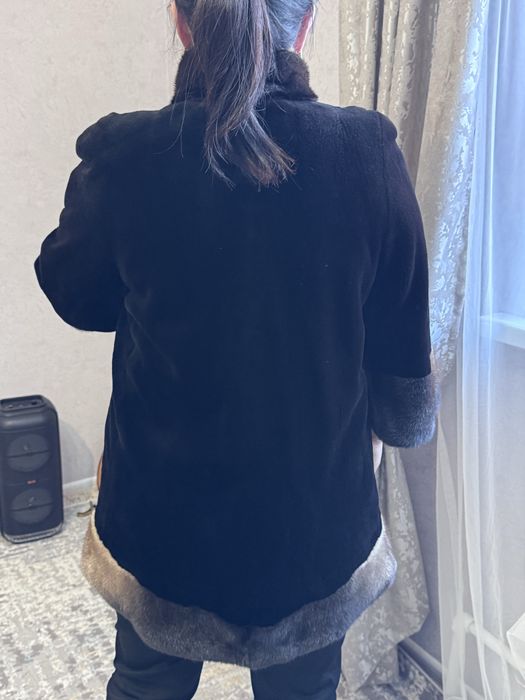 Шуба норковая срочно продам