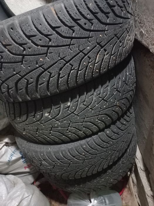 Срочно 205/55/16 зимний