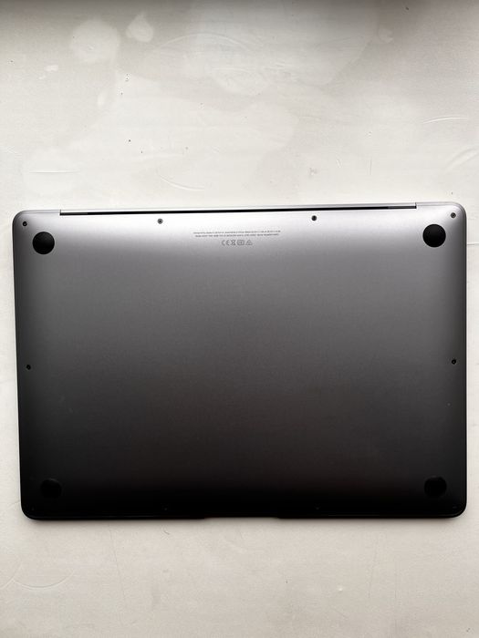 Macbook air 13 8/256GB 2020