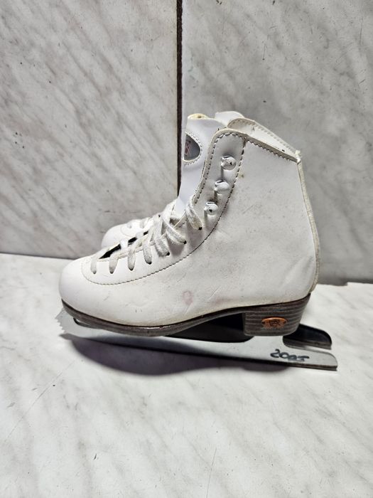 Patine 2005 gheata patinaj artistic Riedell marime eu  31-32 (20,5 cm)