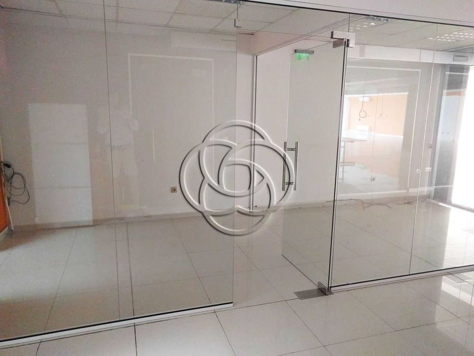 Дава се под наем Офис в София, Младост 3 - 70 кв.м за 398.82 € - Снимка #2