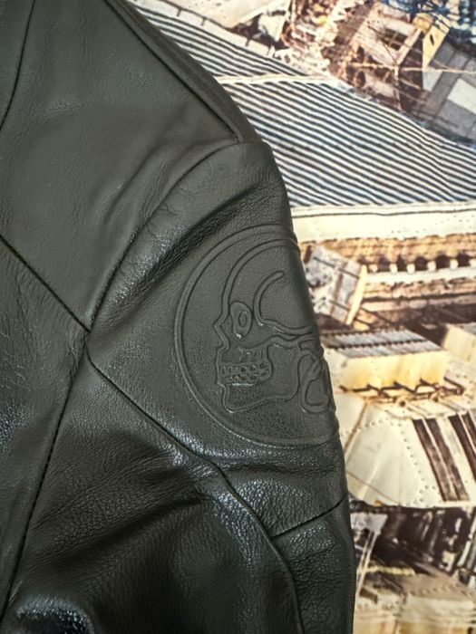 Куртка кожаная в идеальном состоянии