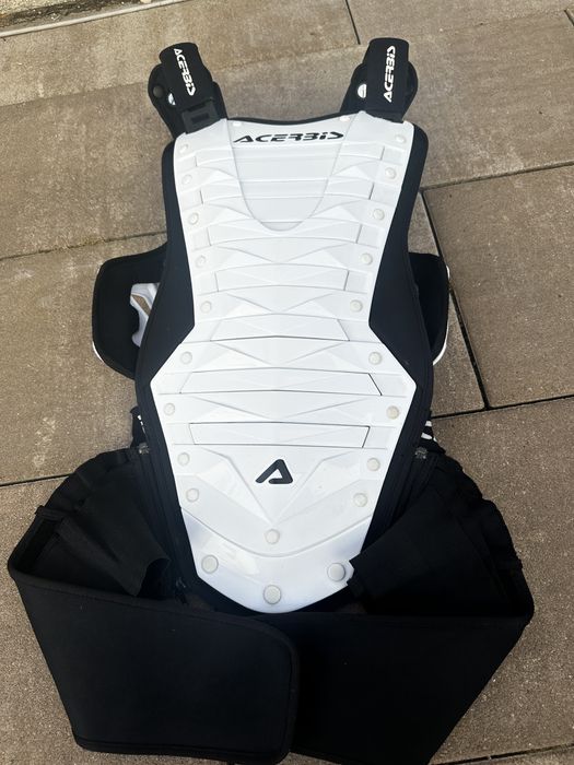 Echipament enduro Redbull