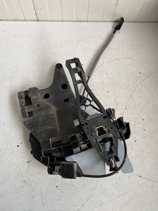 Broasca stanga spate VOLVO V70 XC60 XC70 S80 31253667