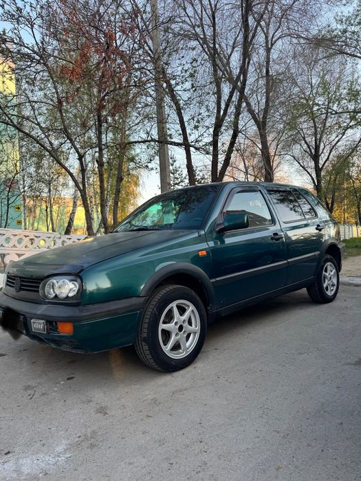 Продам гольф 3 1.8 моно