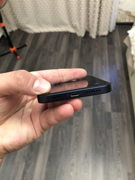 Продам Айфон Xr в корпусе 17 Pro