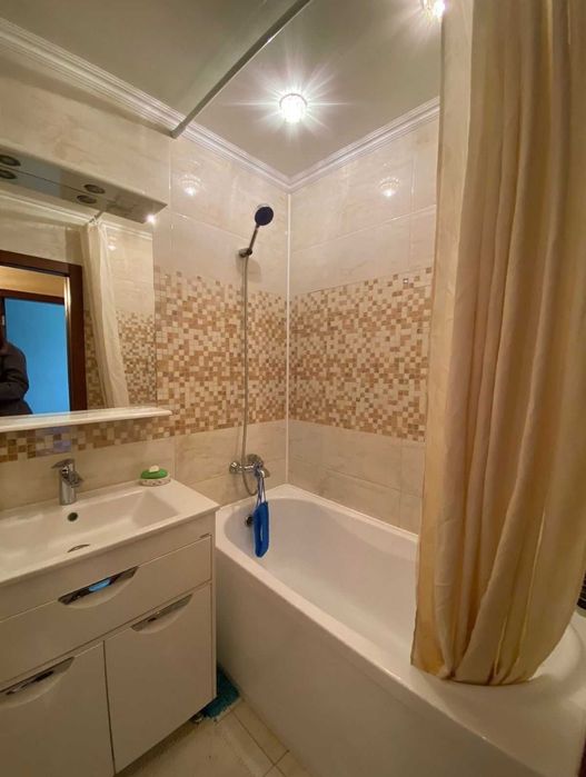 Продается 3ком Ударник, Цум, Достык мол