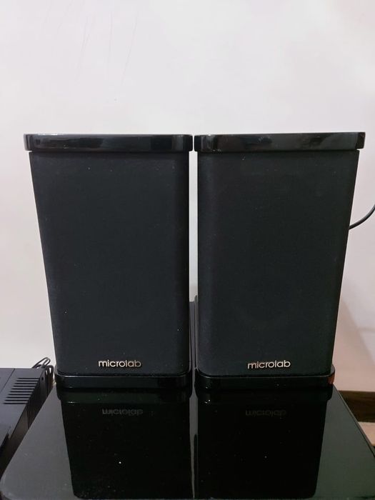 Продаю колонки Microlab h-200