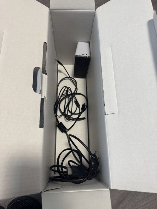 Playstation 5 Slim, Digital Edition, 1TB SSD + 2 контролера