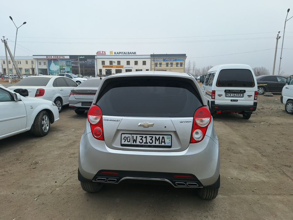 Spark kelishilgan xolda sotiladi.