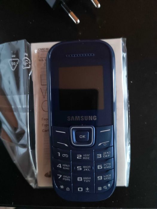 Samsung E1200 Keystone 2-Blue,Dual Sim card