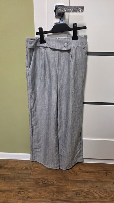 Pantaloni marime S