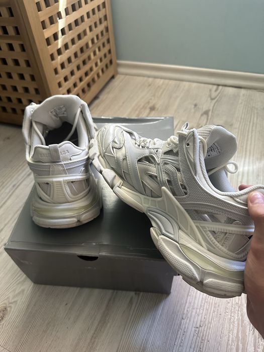 balenciaga track 2-43