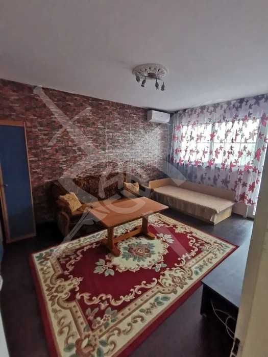 Дава се под наем Тристаен апартамент в Варна, Левски - 80 кв.м за 350 € - Снимка #2