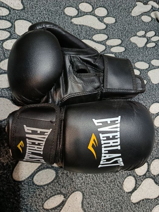 Продам перчатки для бокса, мма и тд