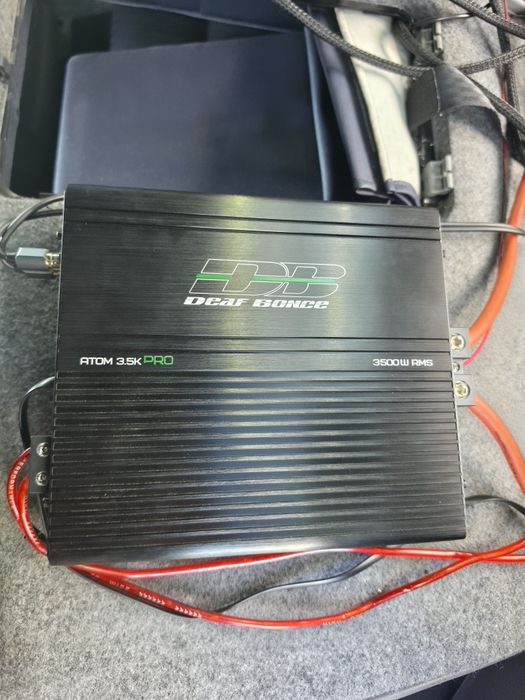 Subwoofer Deaf Bonce SA272 1500w rms cu incinta + statie DB 3.5k Pro