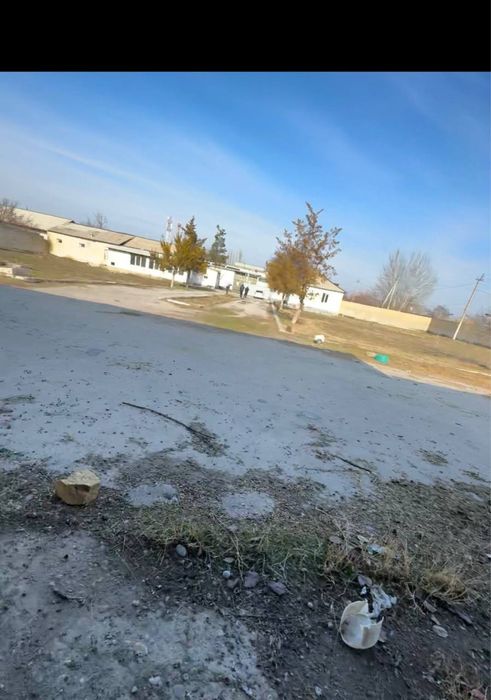 Nejiloy pomisheniya sotiladi adres Pastargom tuman Juma shaxri.