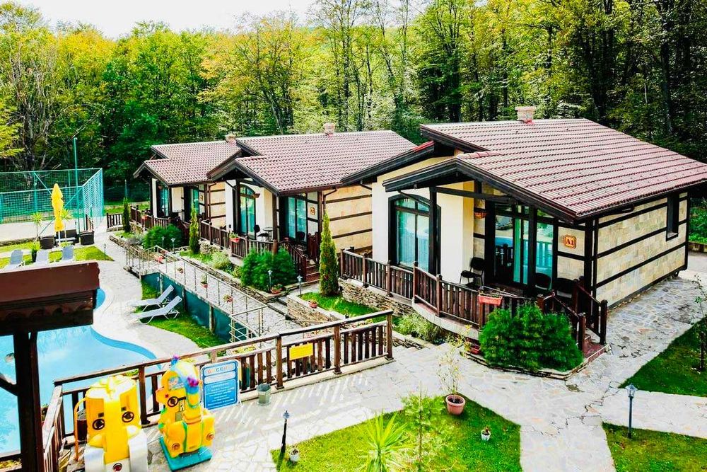 Продавам Хотелски Комплекс "Тодорини Кукли"