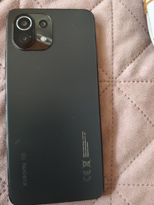 Смартфон Xiaomi 11