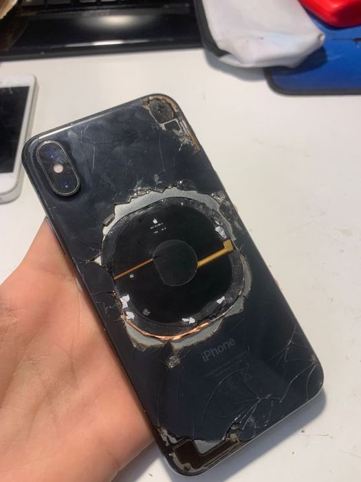 Продам iPhone 5,5se,X