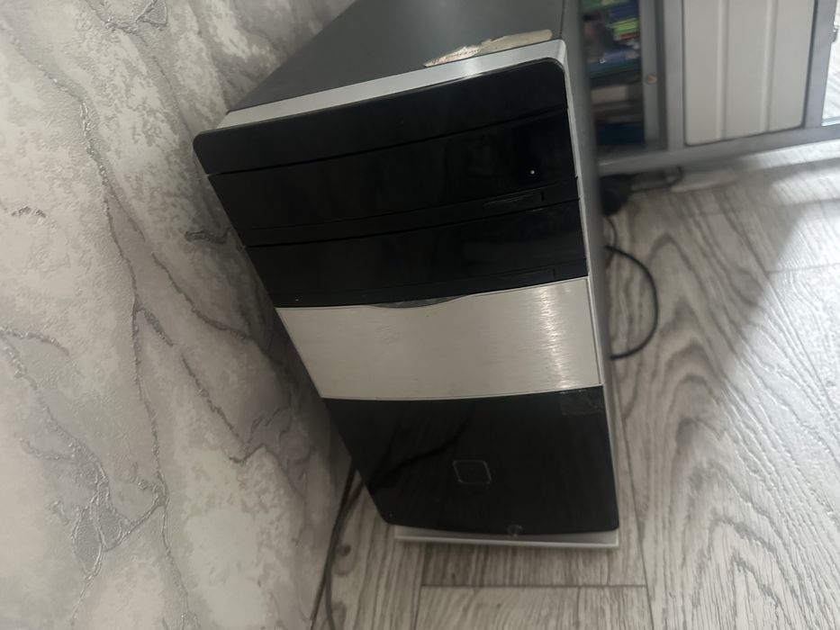 СТОЛ компьютер монитор колонки принтер