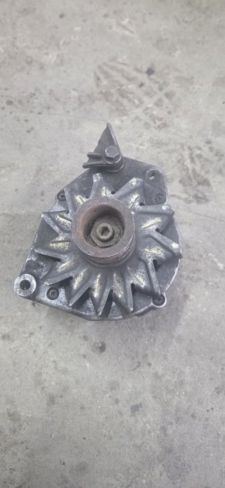 Генератор на машину