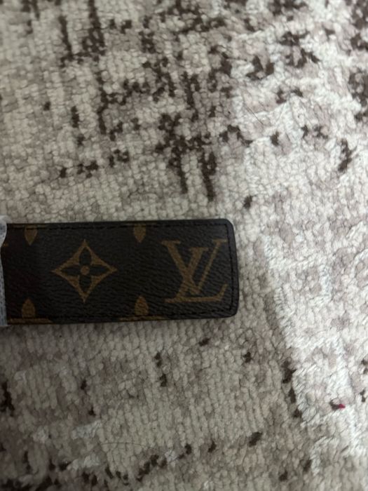 set lv cu portofel si curea de piele