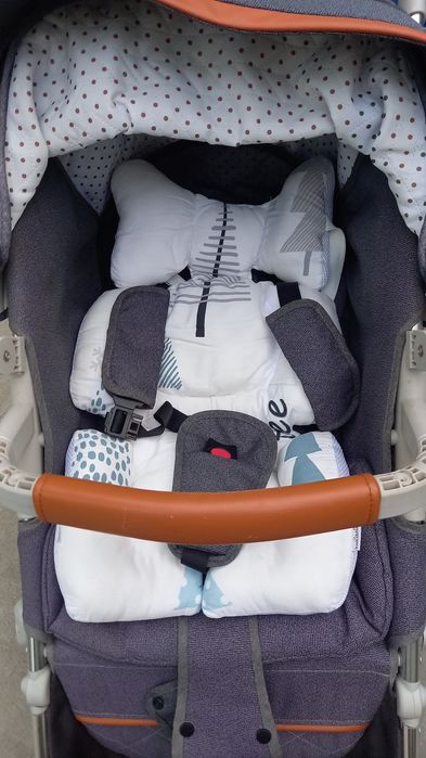 Коляска 2в1, люлька и прогулочная коляска