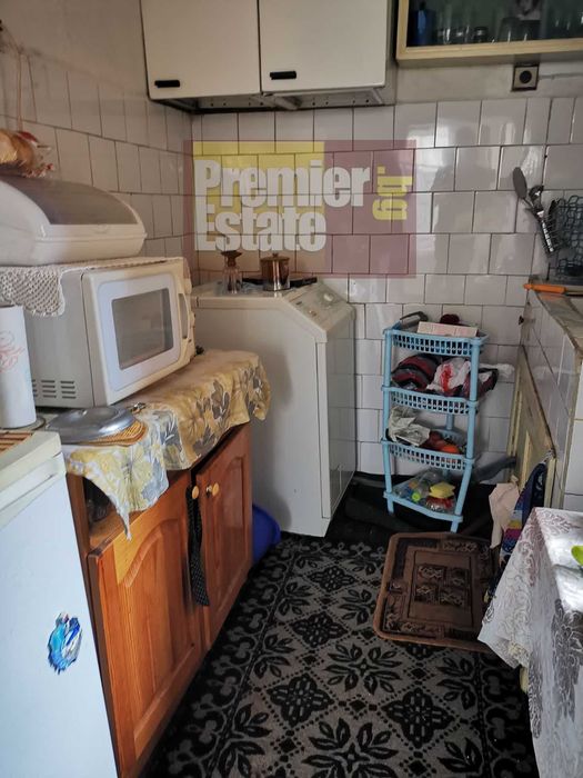 Продава се Къща в Панагюрище - 200 кв.м за 277 €/кв.м - Снимка #2