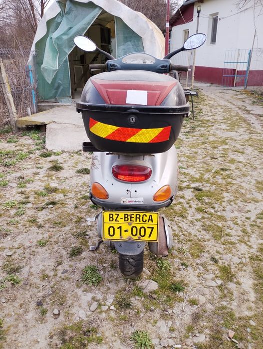 Vind scuter Piaggio vespa