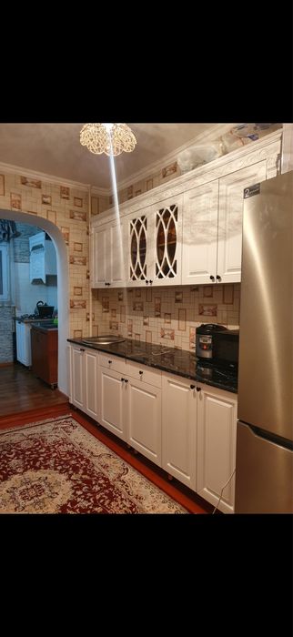 Кухонный мебель сатылады