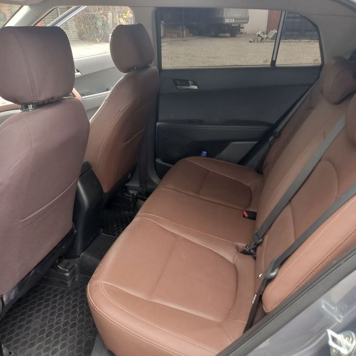 Автомобиль HYUNDAI CRETA 2.0