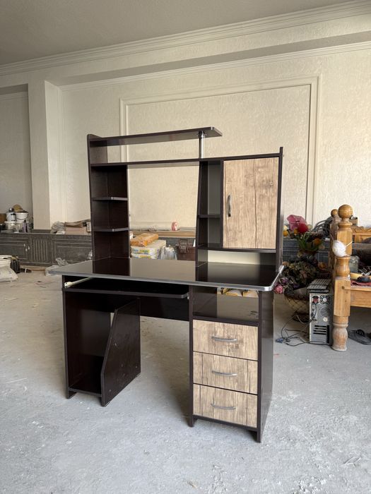 Yaxshi holatdagi dars stoli sotiladi