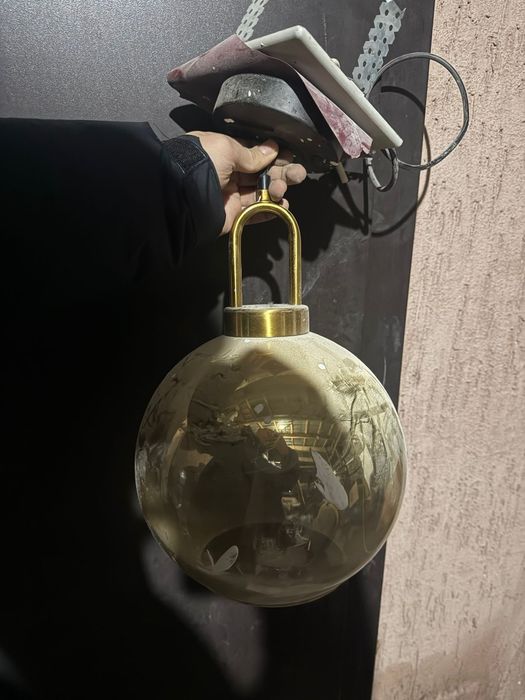 Продам люстры и плафоны не дорого!