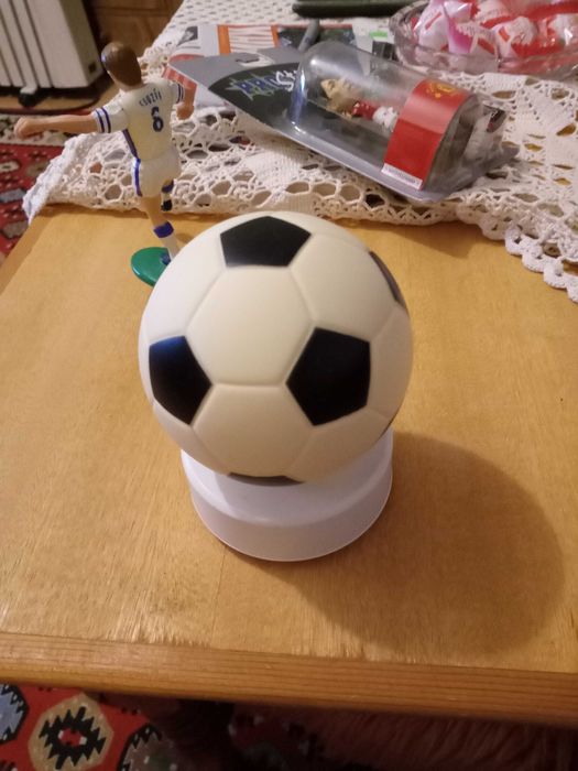 Лампа футболна топка