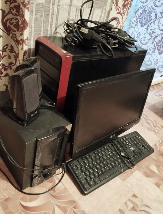 Продам ноутбук и компьютер (всё вместе)