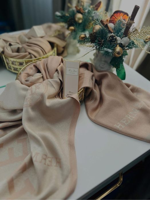 Esarfe de dama elegante