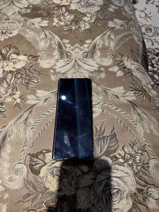 Samsung Galaxy Z Fold 4